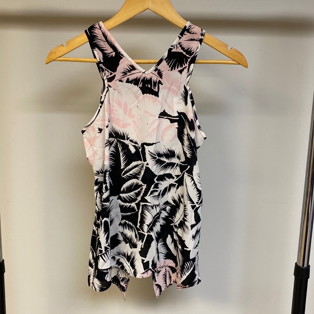 Express leaf print tank top